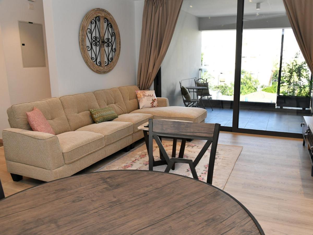 Baz Tower Aparthotel Nicosia Exterior foto